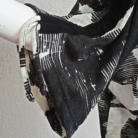 TS black and white little jacket size XL - Picture 3 of 8